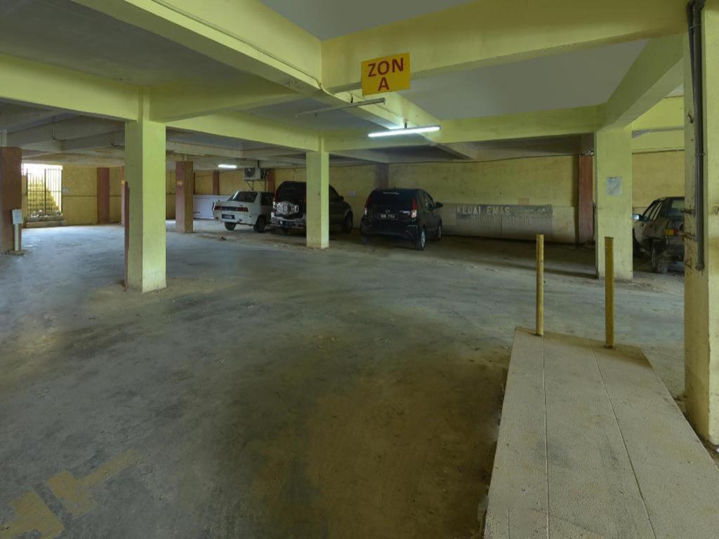 Oyo 44123 Hotel Al-Saif Kuala Kerai Экстерьер фото