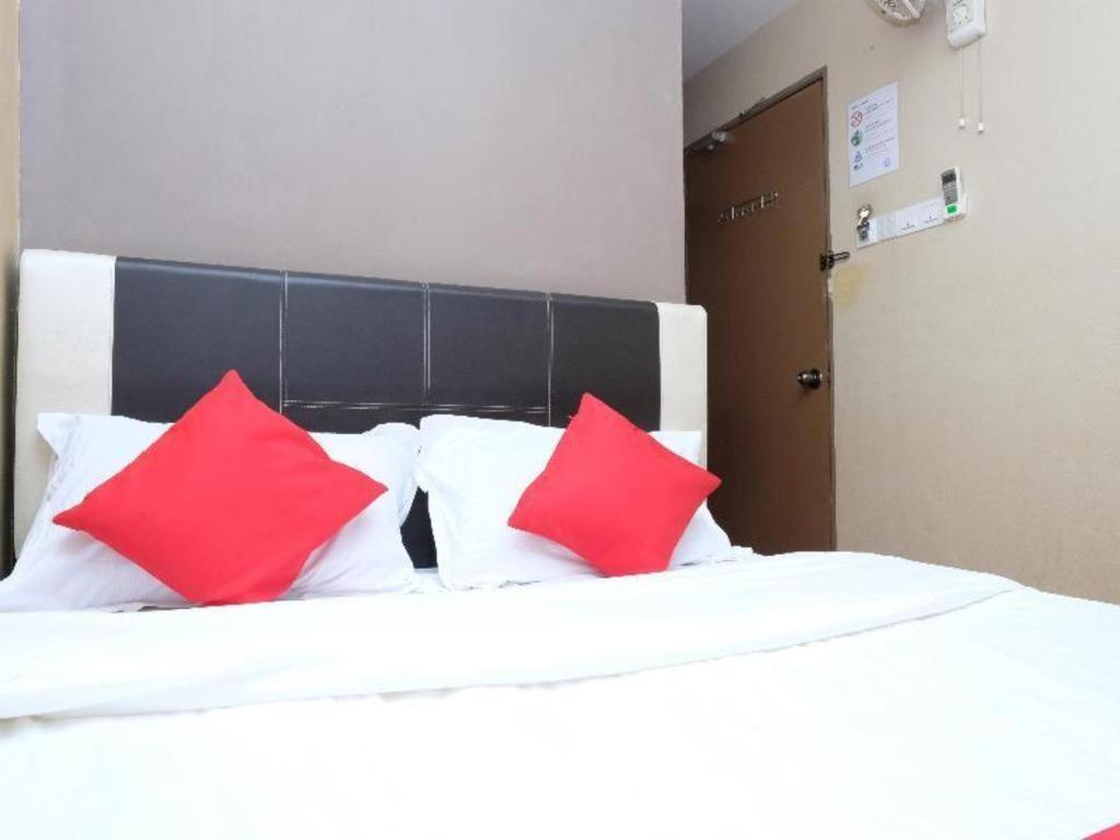 Oyo 44123 Hotel Al-Saif Kuala Kerai Экстерьер фото