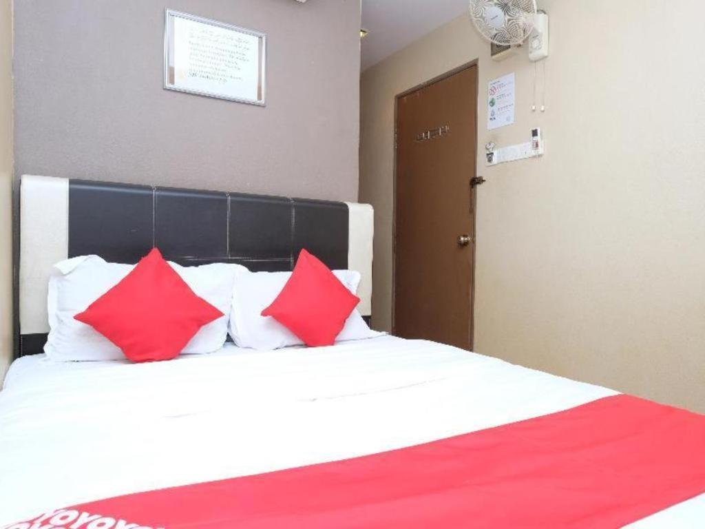 Oyo 44123 Hotel Al-Saif Kuala Kerai Экстерьер фото