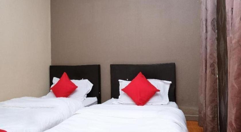 Oyo 44123 Hotel Al-Saif Kuala Kerai Экстерьер фото